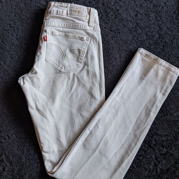 Levi's - Picture 2 of 3